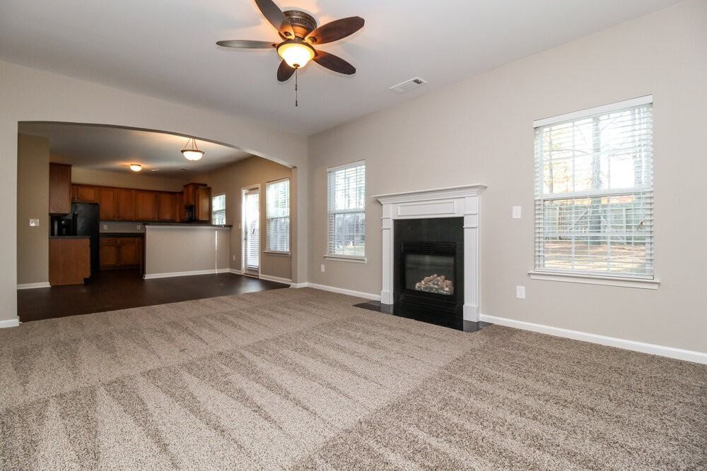 5005 Amethyst Dr - Photo 3 of 20