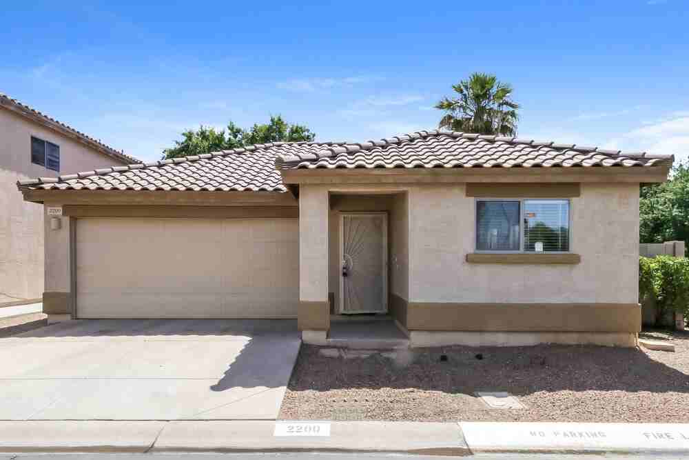 2200 E Spruce Dr