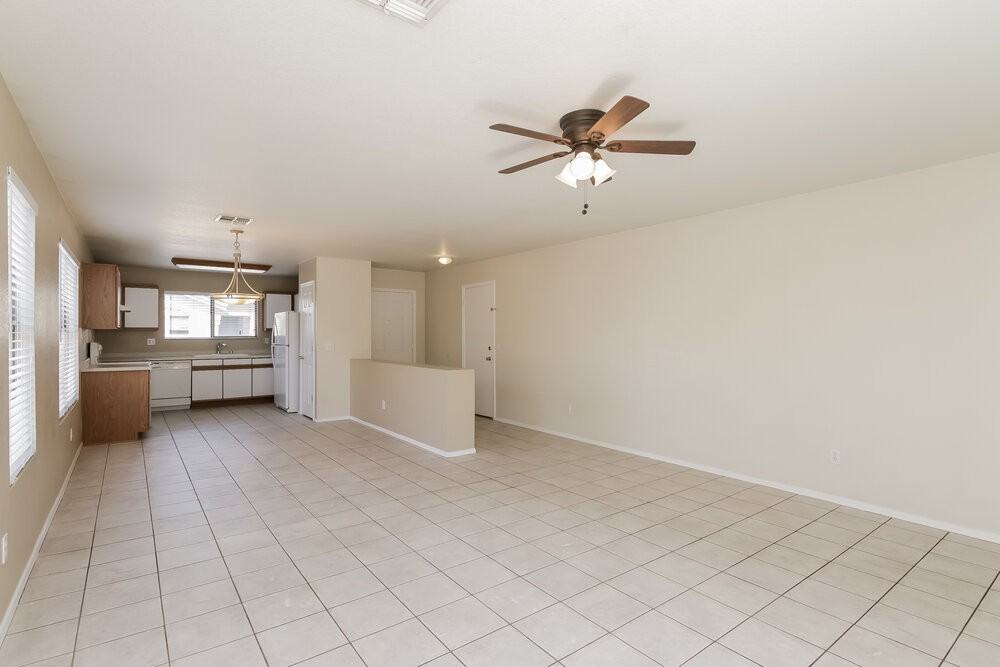 2200 E Spruce Dr - Photo 5 of 16