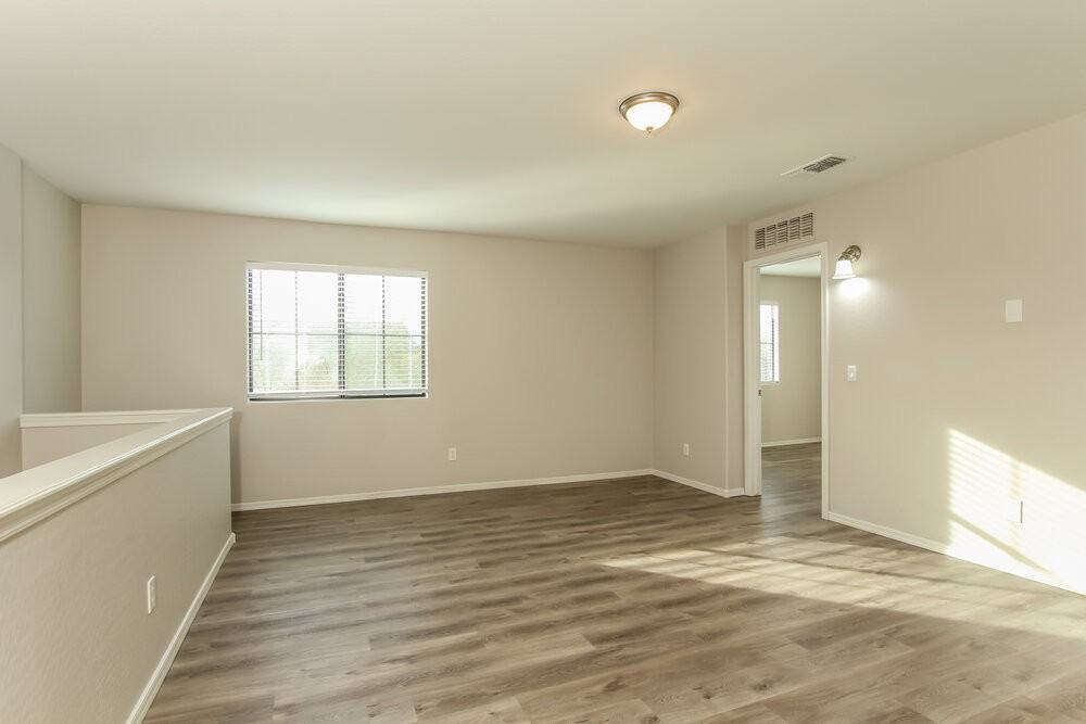 4855 S 4th Ave - Photo 7 of 17