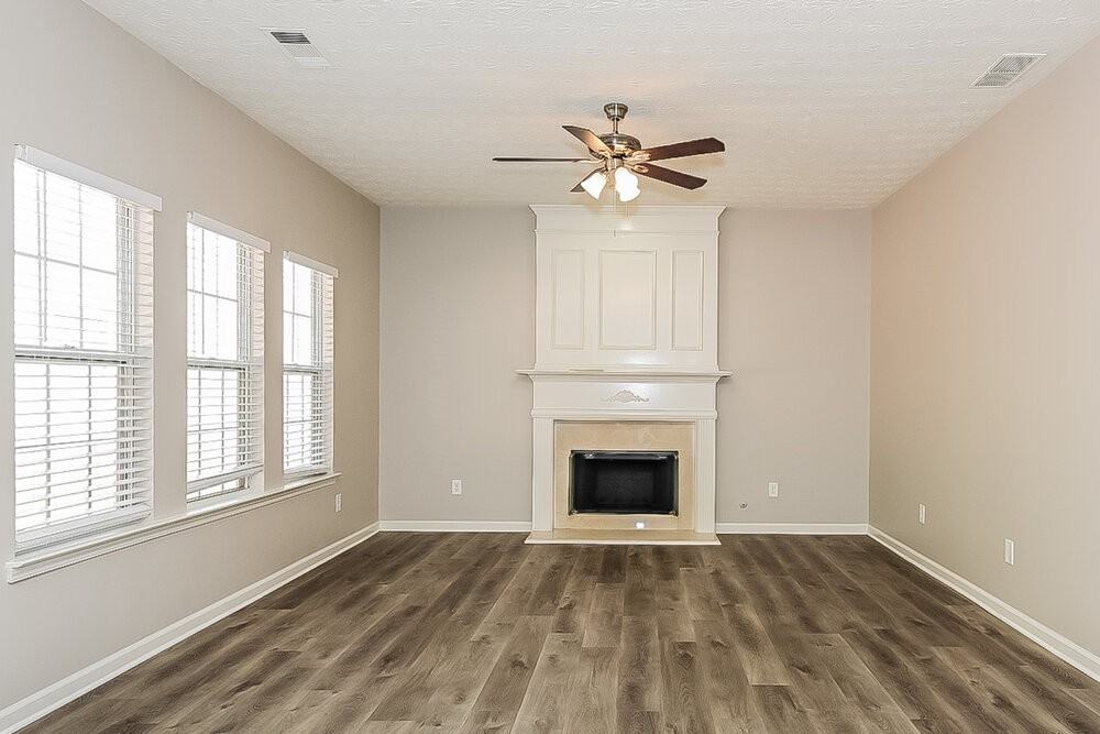 135 Greenland Dr - Photo 5 of 17