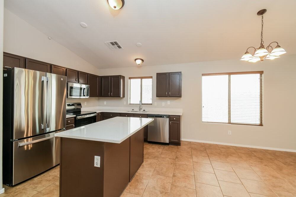 45734 W Dirk St - Photo 6 of 16