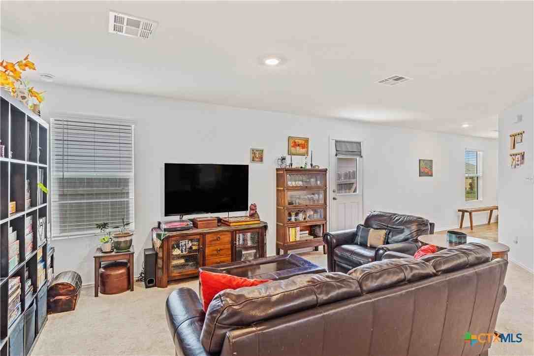 116 Texas Angel Way - Photo 7 of 25