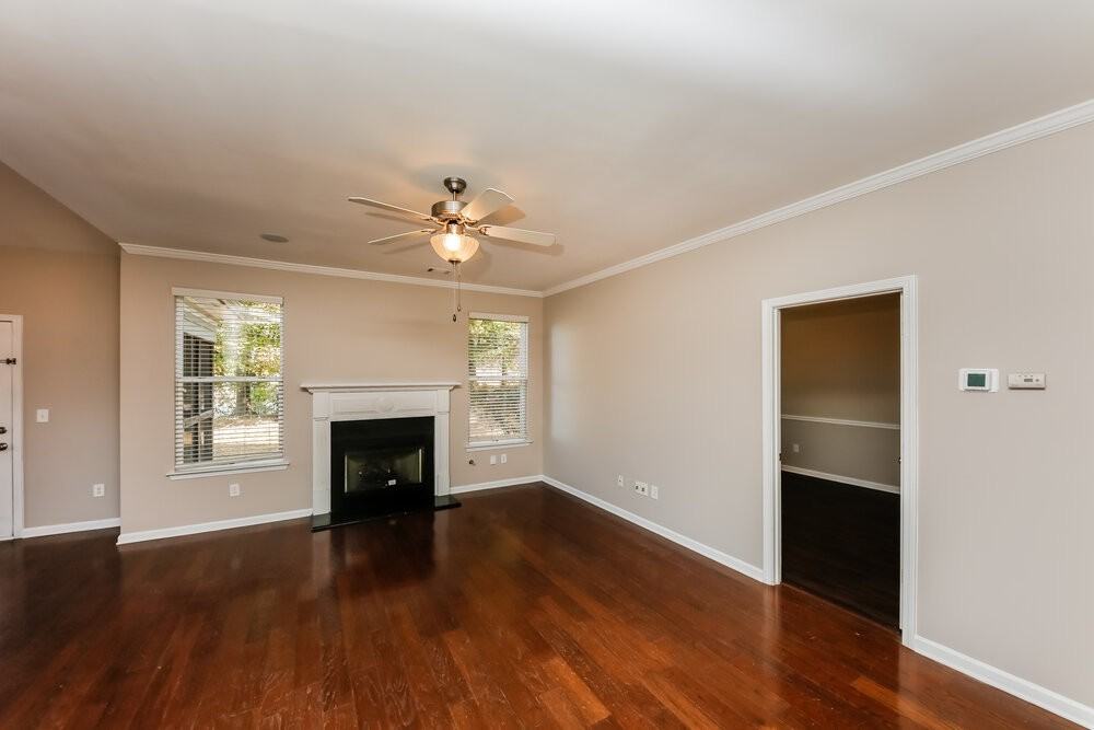 4550 Black Hills Dr Nw - Photo 5 of 17