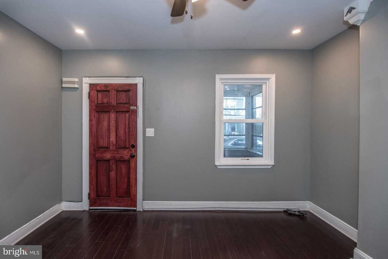 523 Locust St - Photo 7 of 24