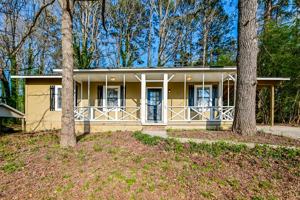 featured image of 119 Adrian Dr