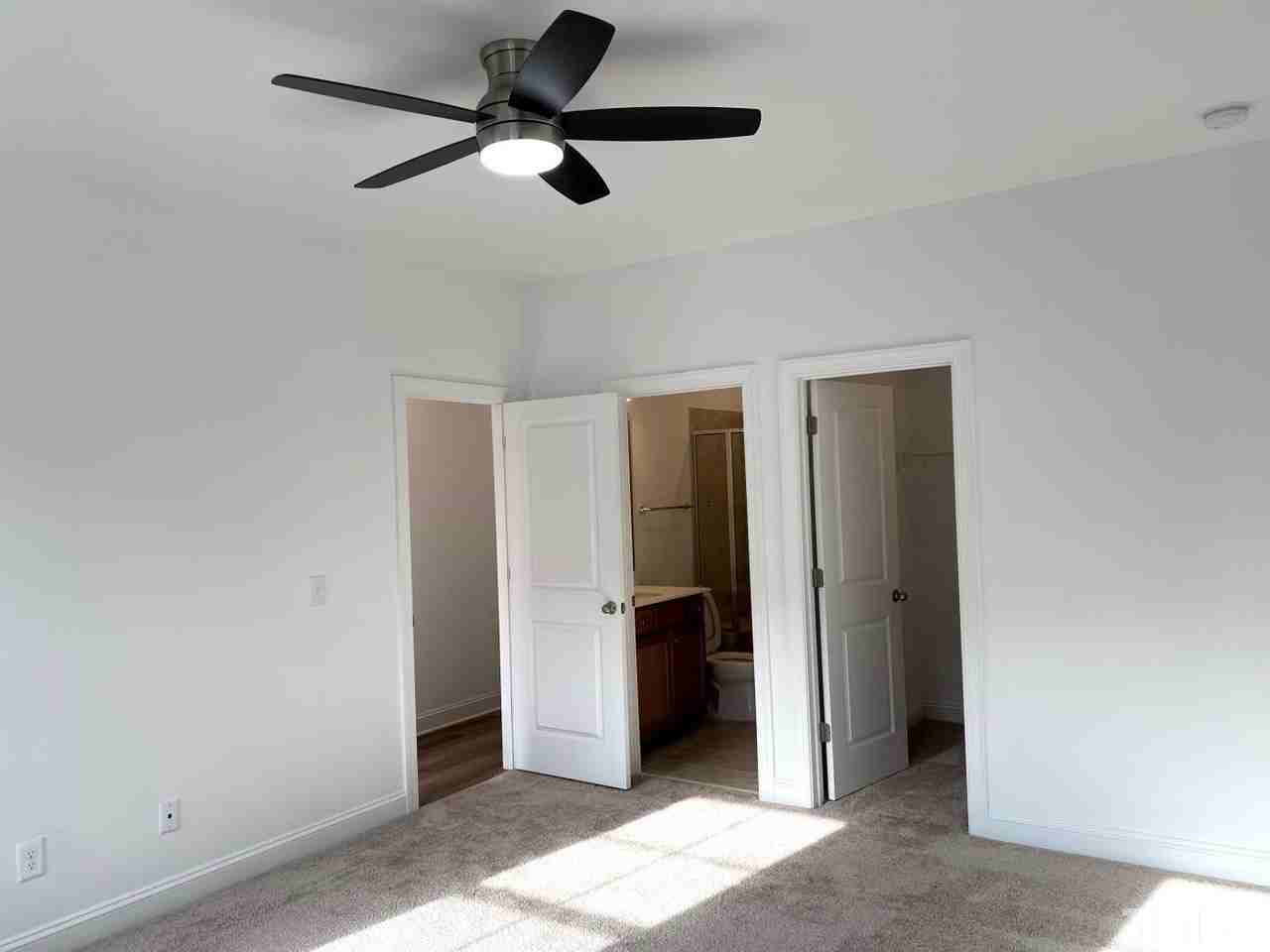336 Clementine Dr - Photo 6 of 32