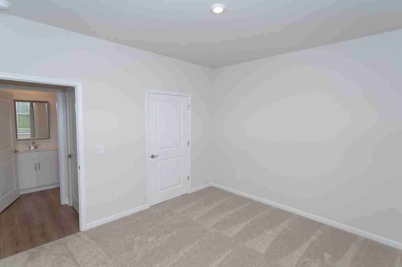 4105 Whitehouse St - Photo 4 of 39