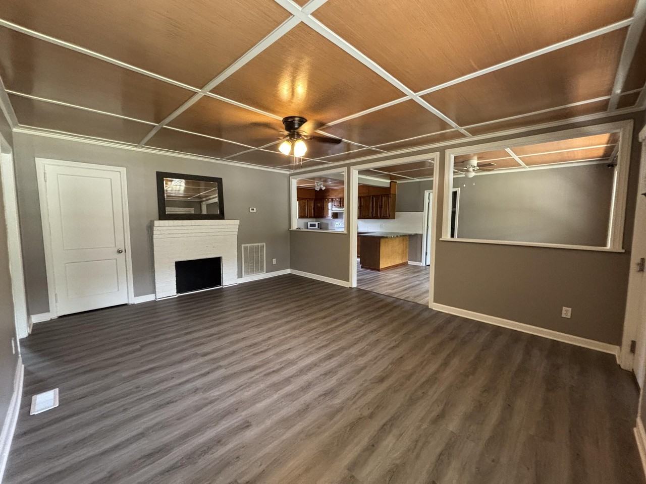 1508 Heard Ave - Photo 3 of 14