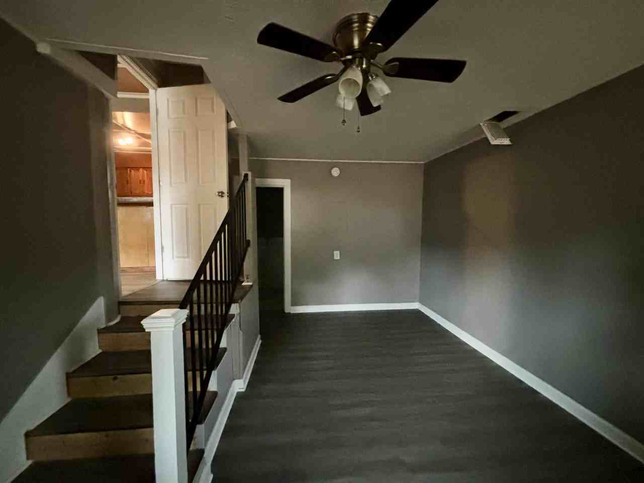 1508 Heard Ave - Photo 7 of 14
