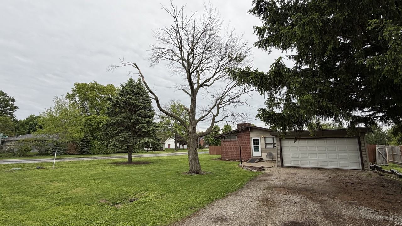 101 Mckinley Cir #1 - Photo 2 of 17