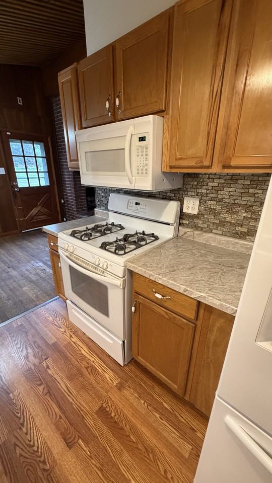 101 Mckinley Cir #1 - Photo 6 of 17