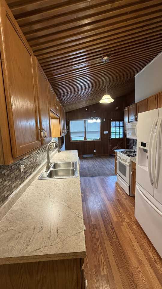 101 Mckinley Cir #1 - Photo 7 of 17