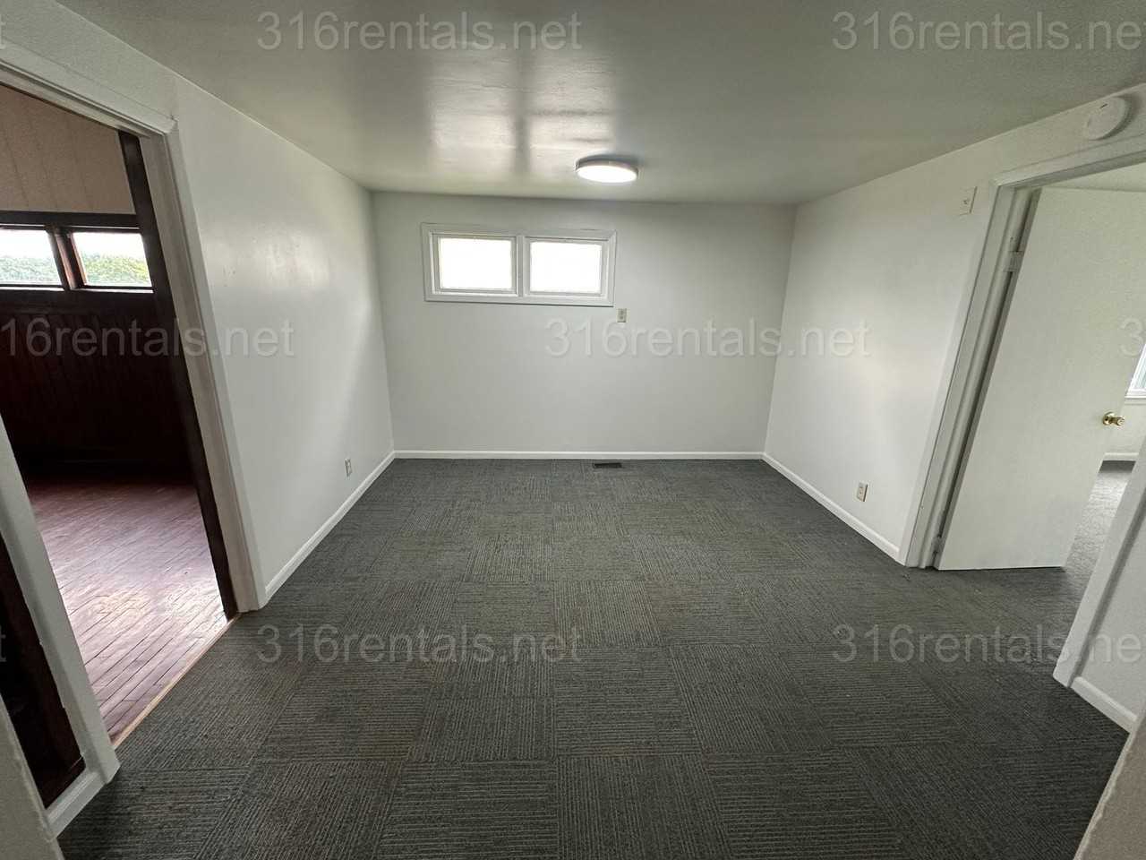 621 S Richmond Ave - Photo 6 of 10