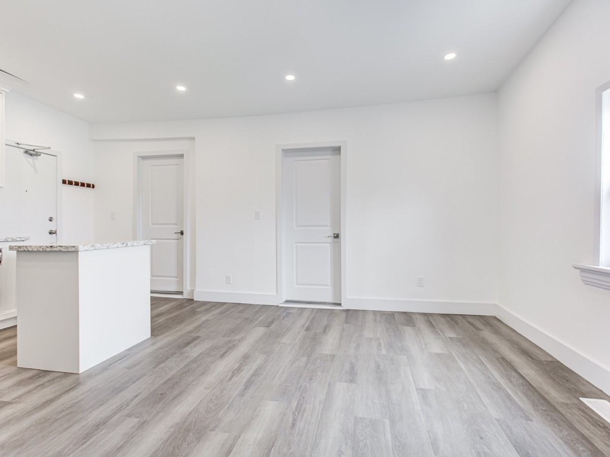228 Oakwood Avenue #2 - Photo 3 of 10