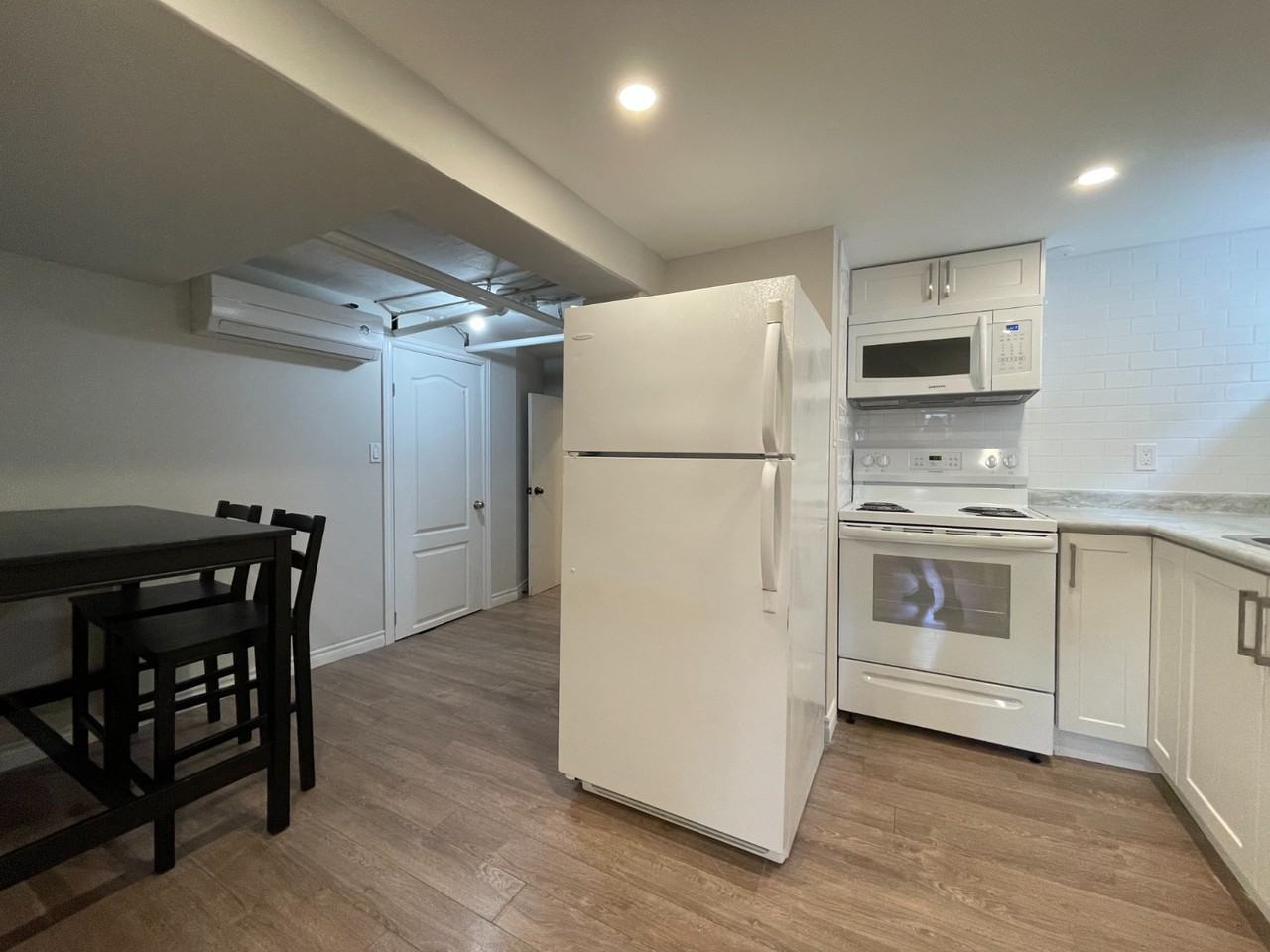 17 Ronald Avenue - Photo 4 of 14