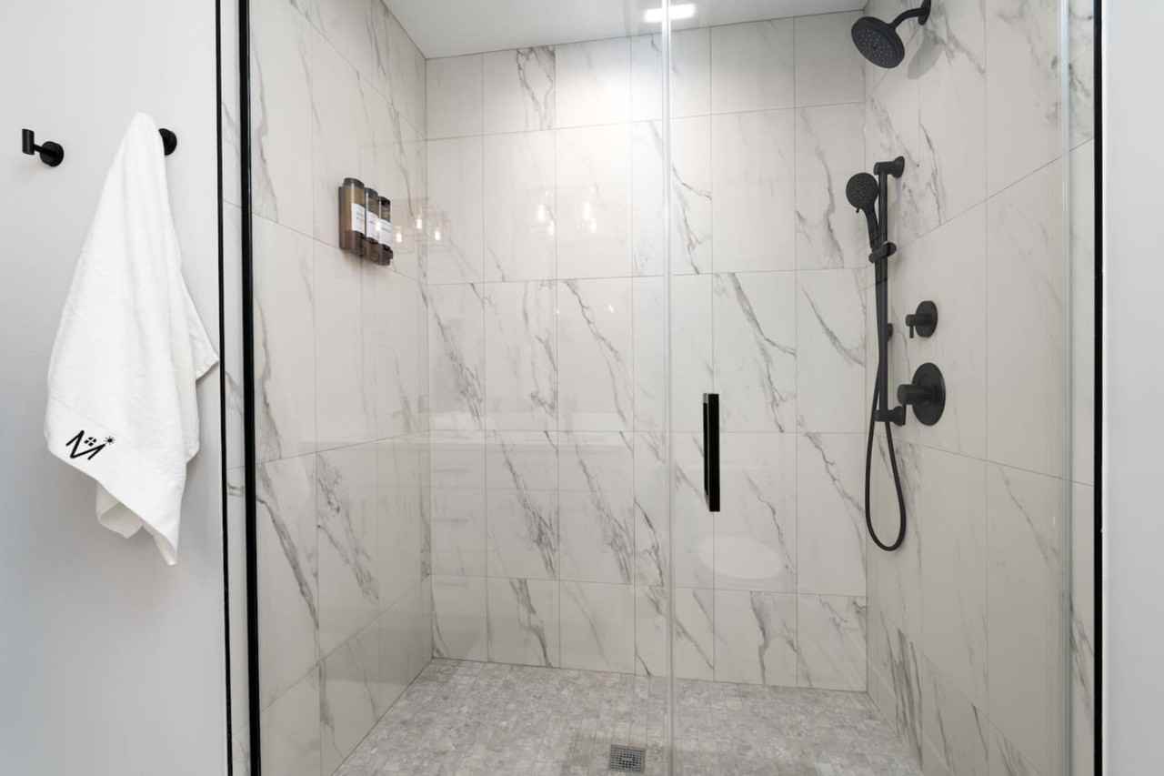 3723 S Giles Ave #1228642P - Photo 5 of 42