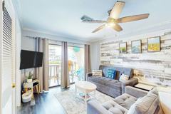 924 W Beach Blvd - Photo 1 of 1