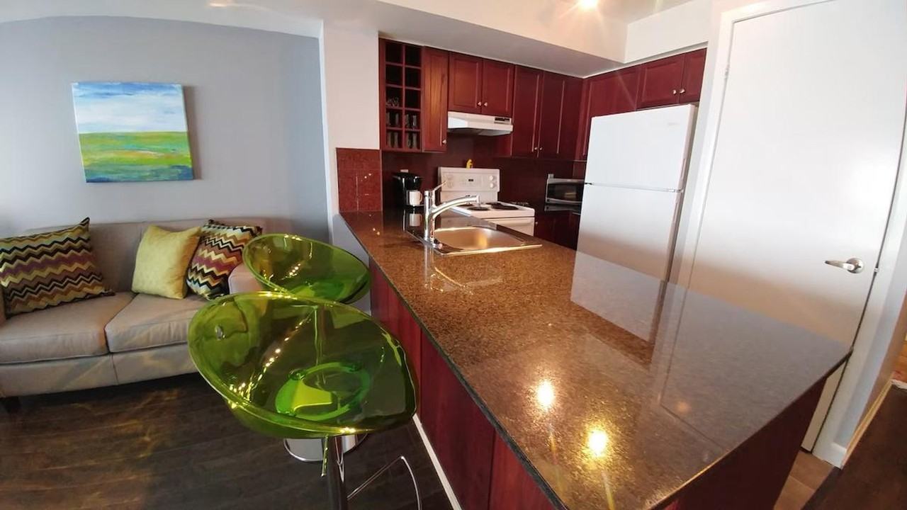 250 Victoria St #1473323P - Photo 3 of 8