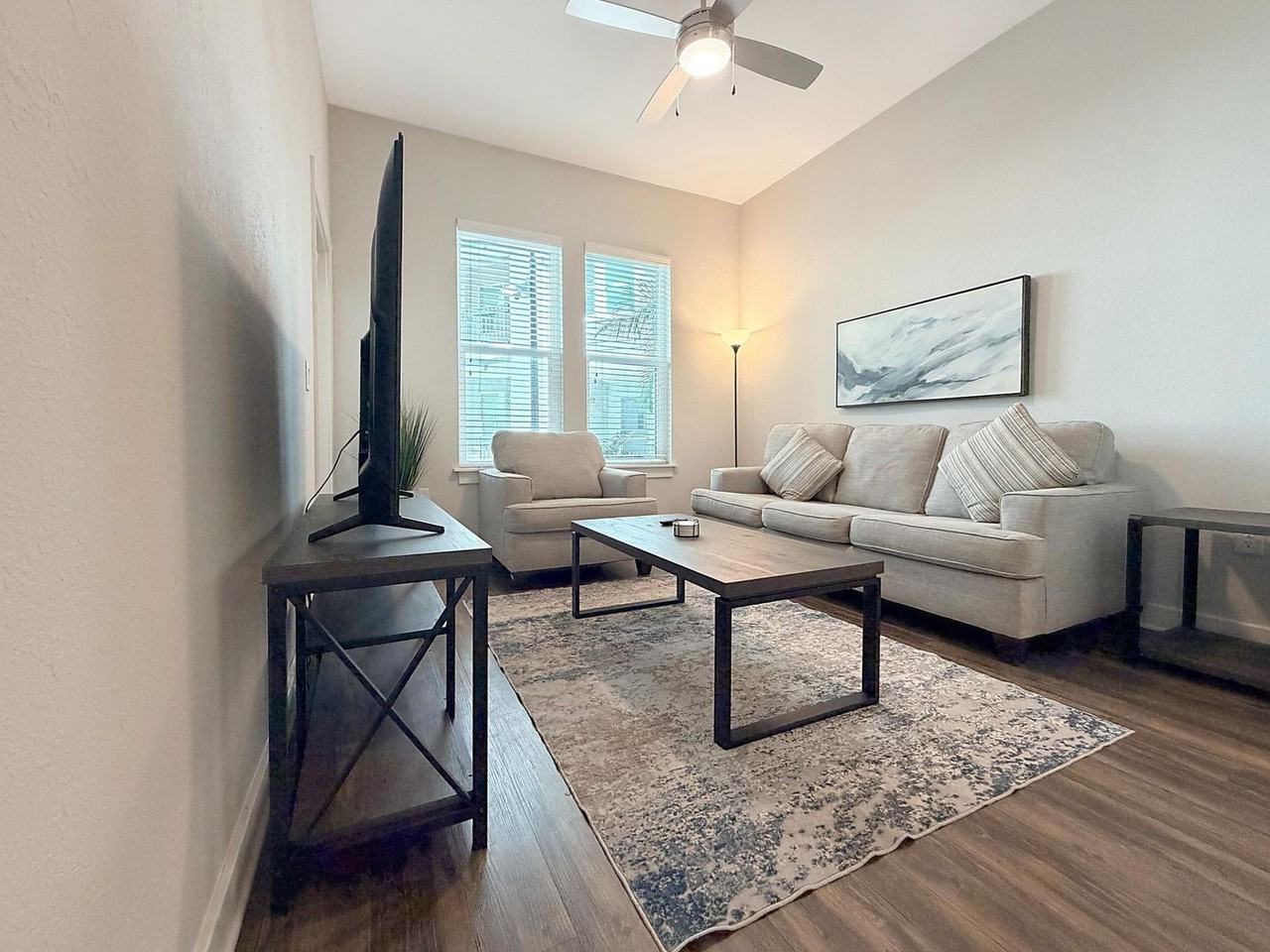 2615 N Grady Ave #1504566P - Photo 3 of 23