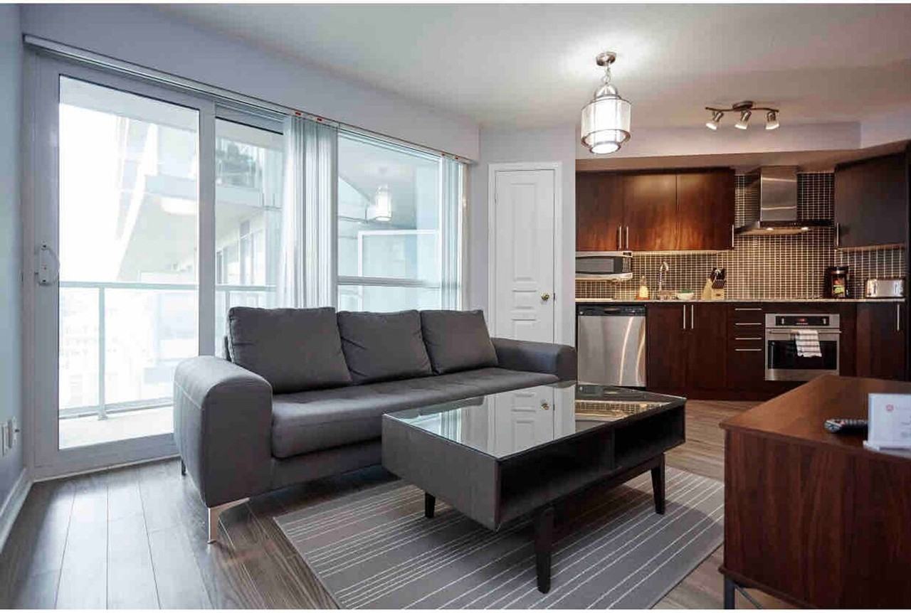 25 Clarence Sq #1513071P - Photo 5 of 12