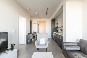 featured image of 333 Queen St W