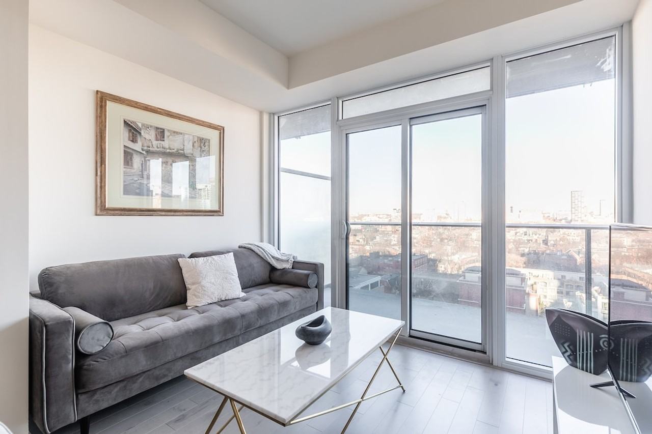 333 Queen St W #1513086P - Photo 3 of 25