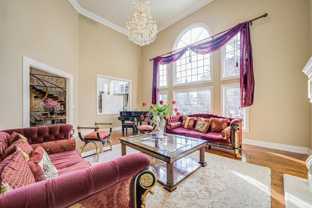 44 Arjay Cres - Photo 1 of 1