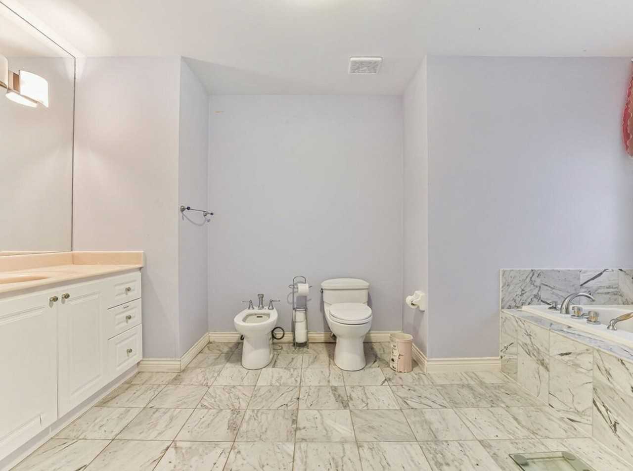 44 Arjay Cres #1513127P - Photo 5 of 46