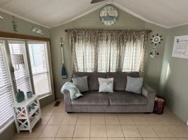featured image of 515 W Clam Cir