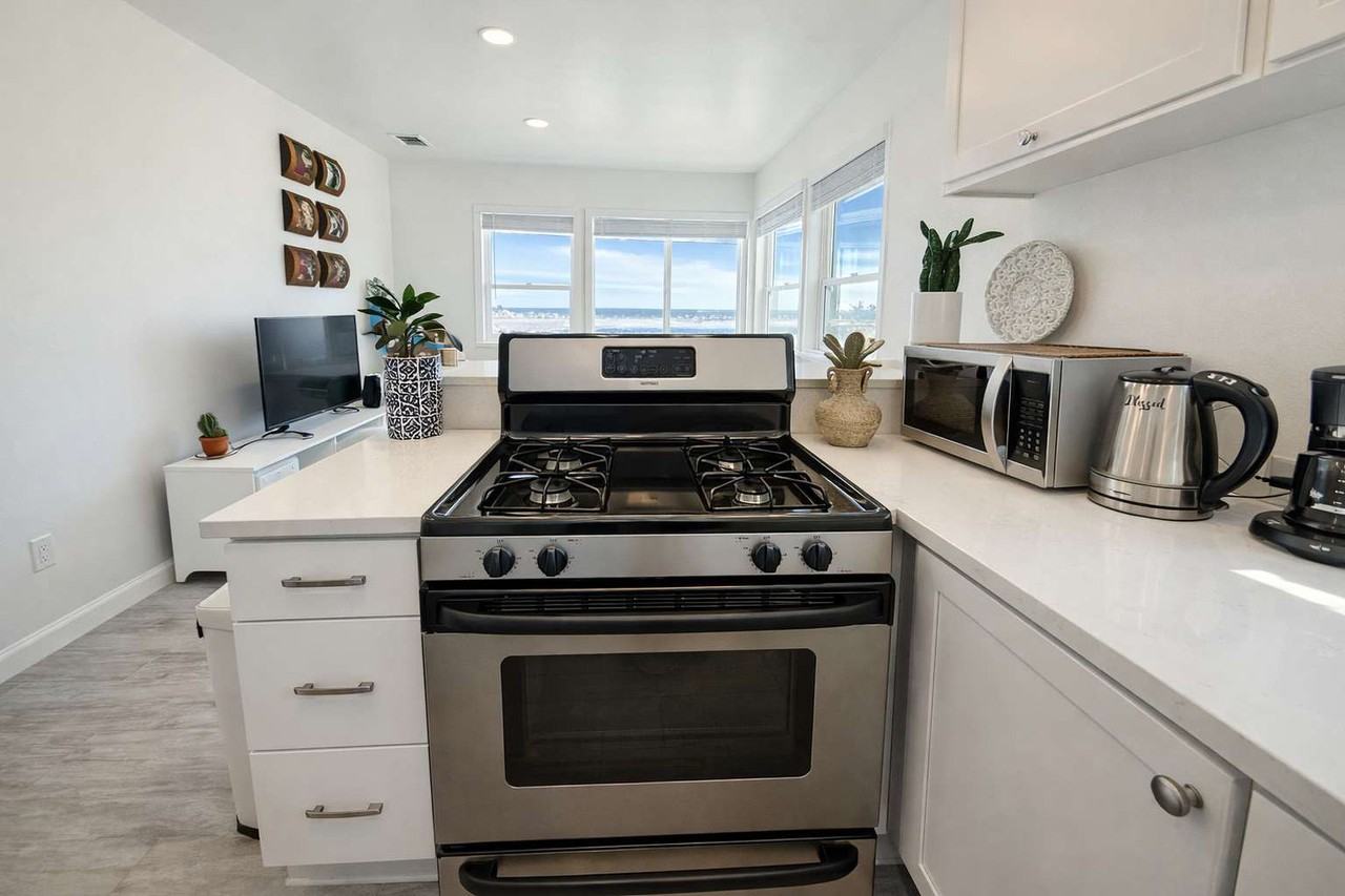 822 Vanitie Ct #1520900P - Photo 7 of 12