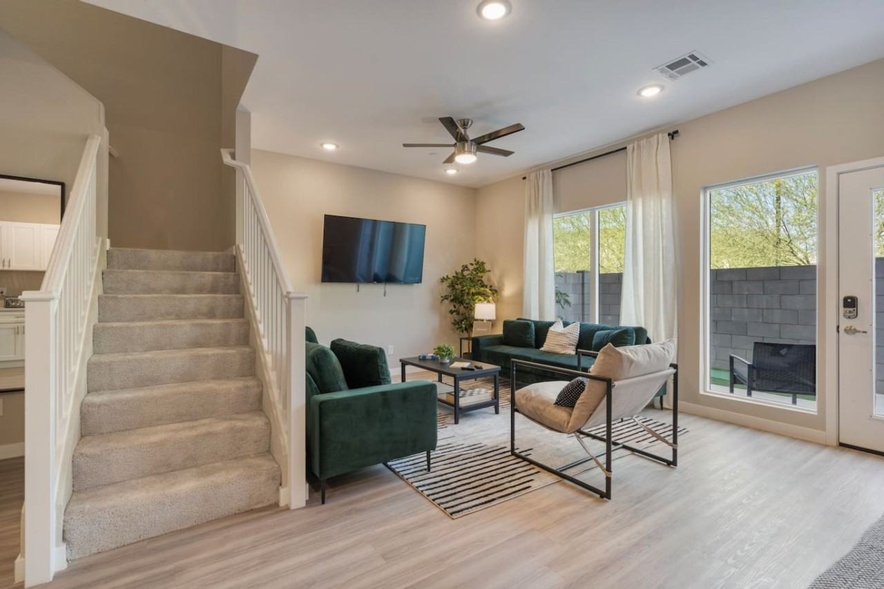 16485 N Stadium Way #1524918P - Photo 3 of 35