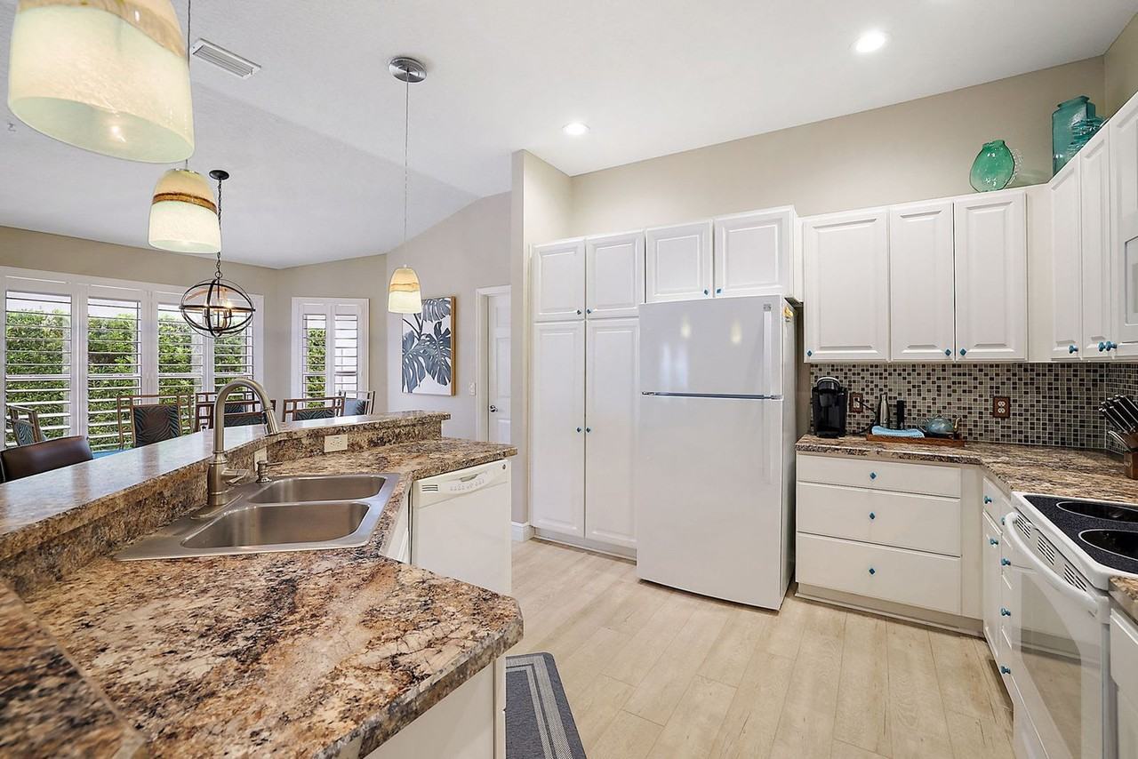 1921 Sagamore St #1525260P - Photo 6 of 34