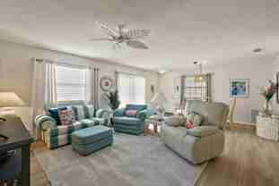 2113 Escobar Ave - Photo 1 of 1