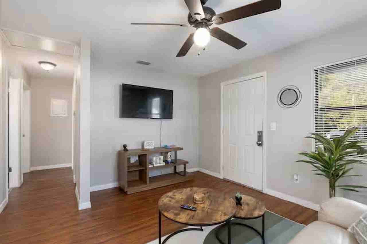 5535 Ne 32nd St #1525267P - Photo 4 of 22
