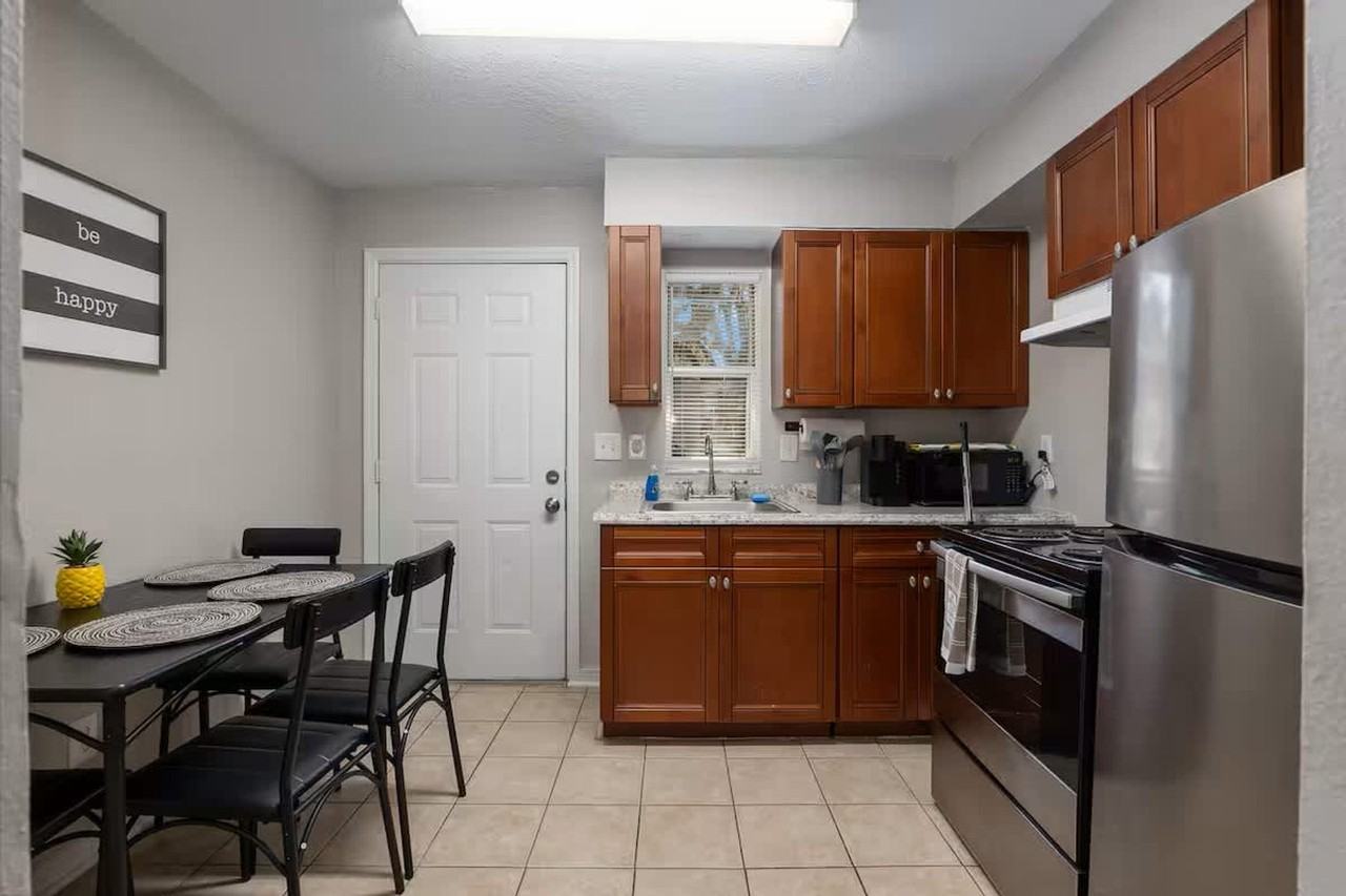 5535 Ne 32nd St #1525267P - Photo 6 of 22