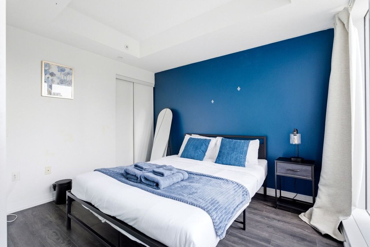 251 Jarvis St #1532801P - Photo 7 of 24