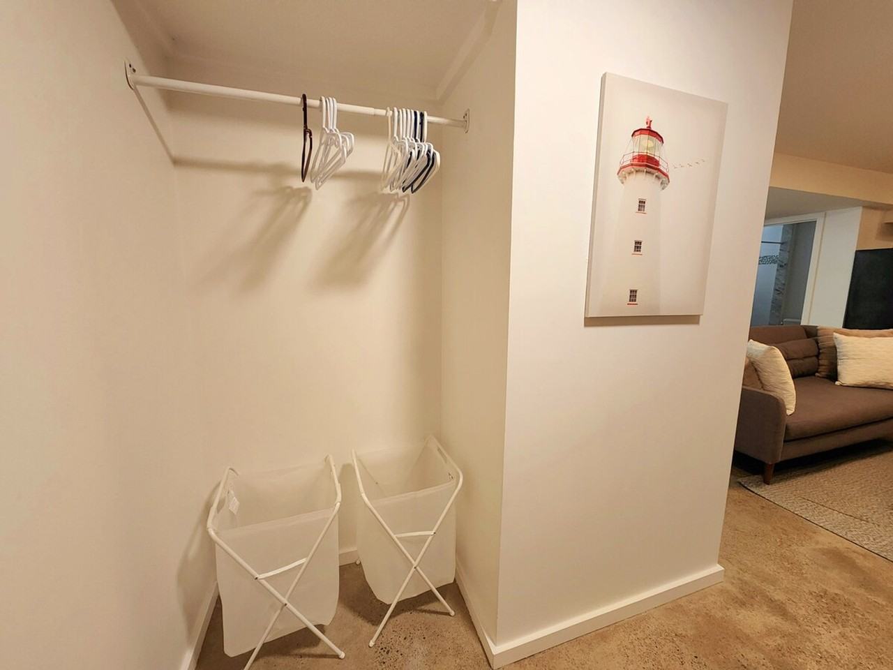330 Lansdowne Ave #1532878P - Photo 3 of 9