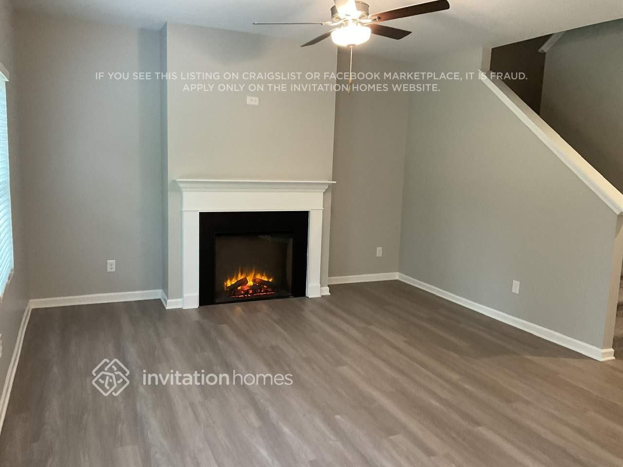 135 W Woodland Mnr - Photo 2 of 15