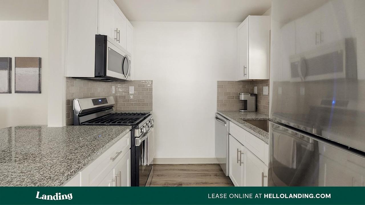 2850 Delk Road SE - Photo 7 of 50