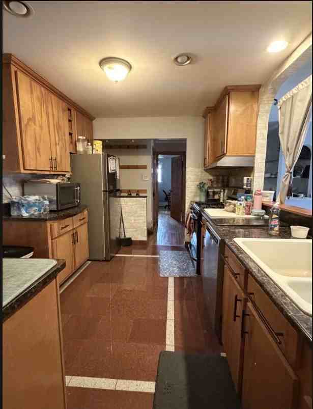8832 Kenneth DriveUnit 2G - Photo 4 of 6