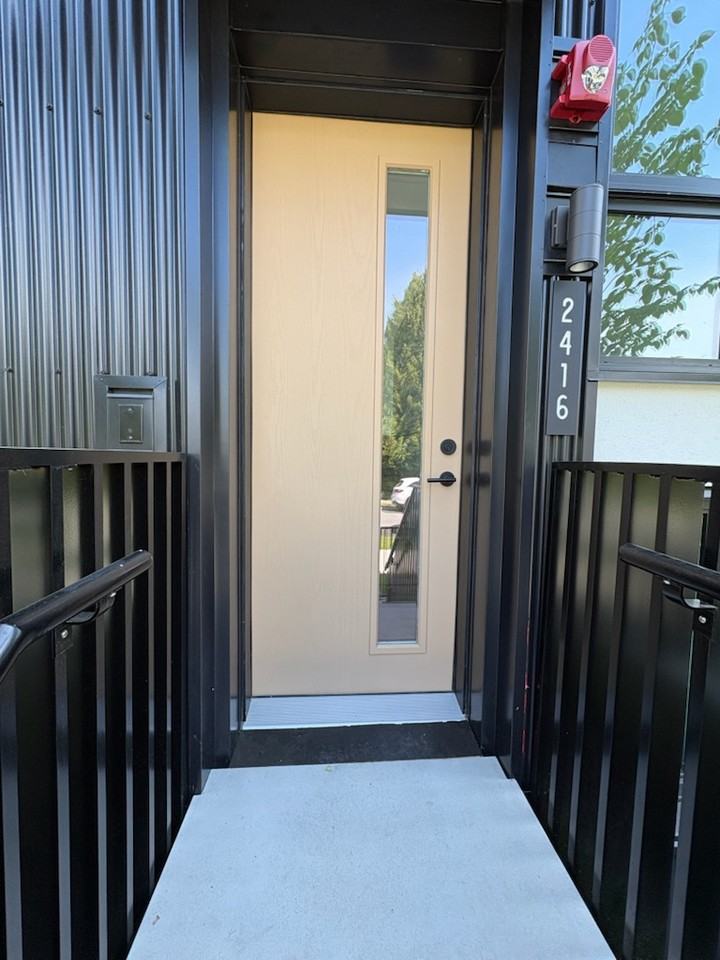 2416 East 12th Avenue - Photo 2 of 16
