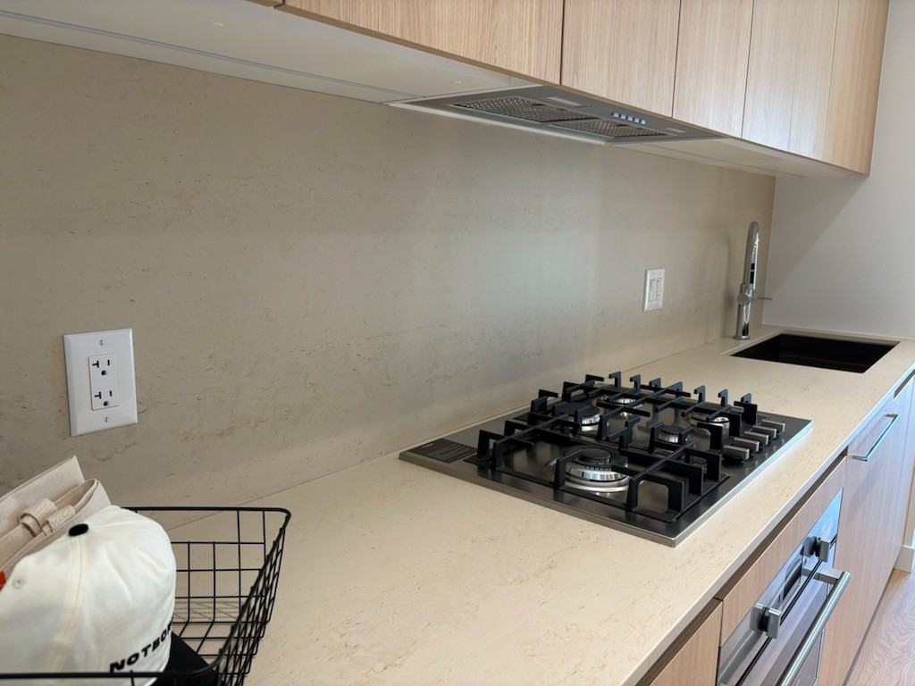 2416 East 12th Avenue - Photo 5 of 16