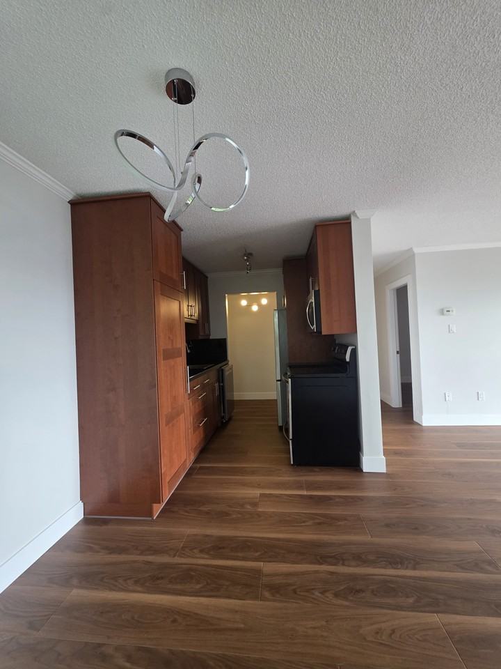 340 3rd Street West - Photo 6 of 15