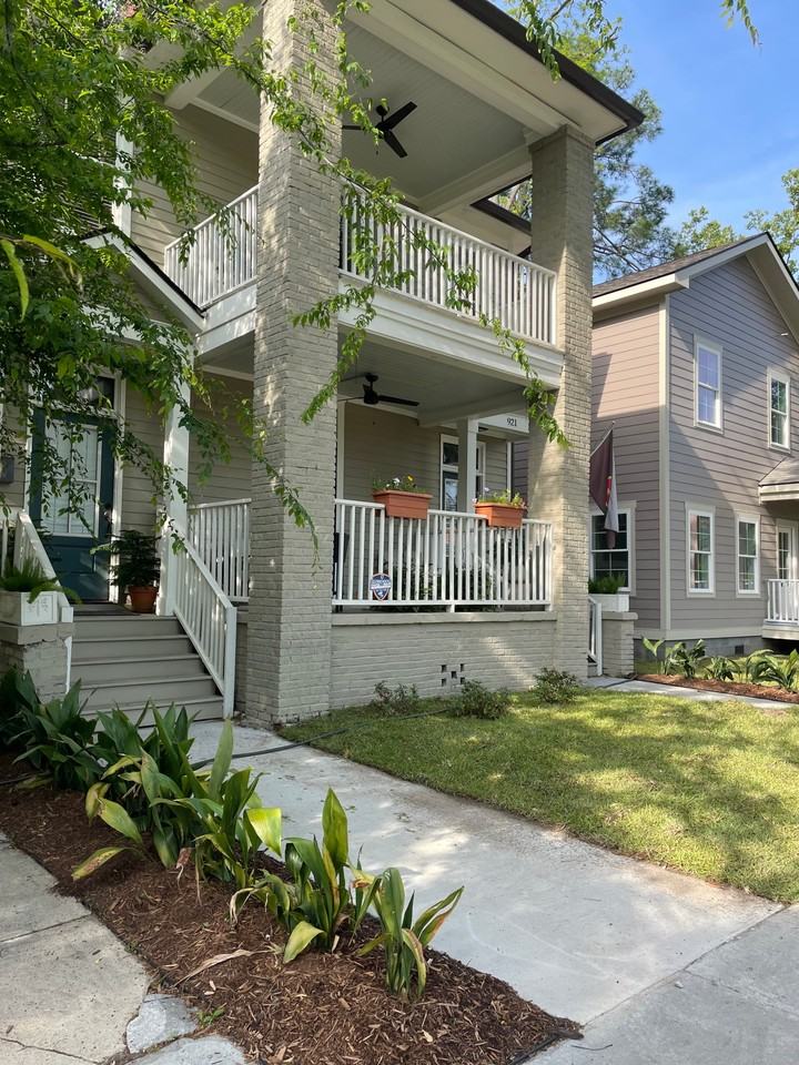 921 East Waldburg Street #B - Photo 2 of 27