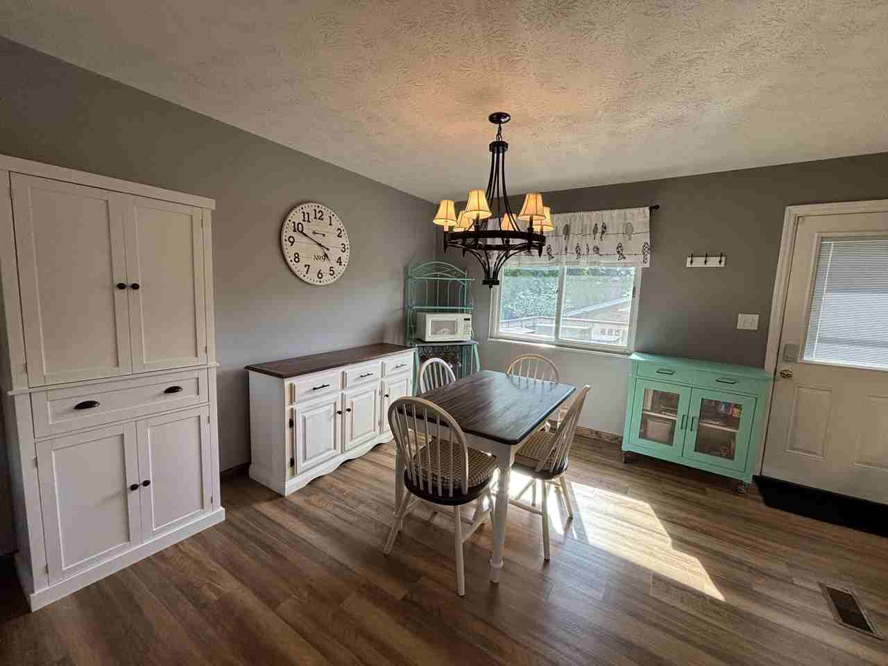 429 Mayfair Dr #429 - Photo 5 of 9