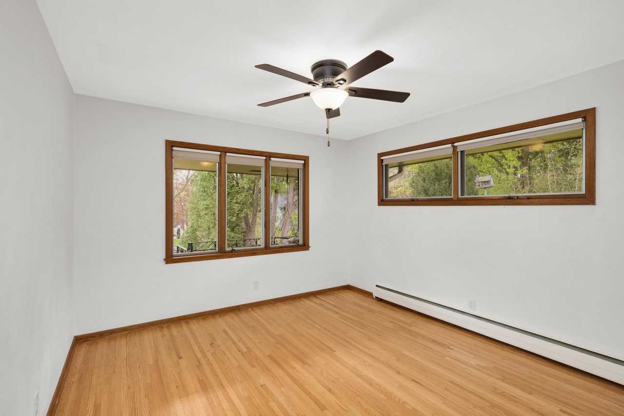 895 Humboldt Ave #MAIN - Photo 3 of 23