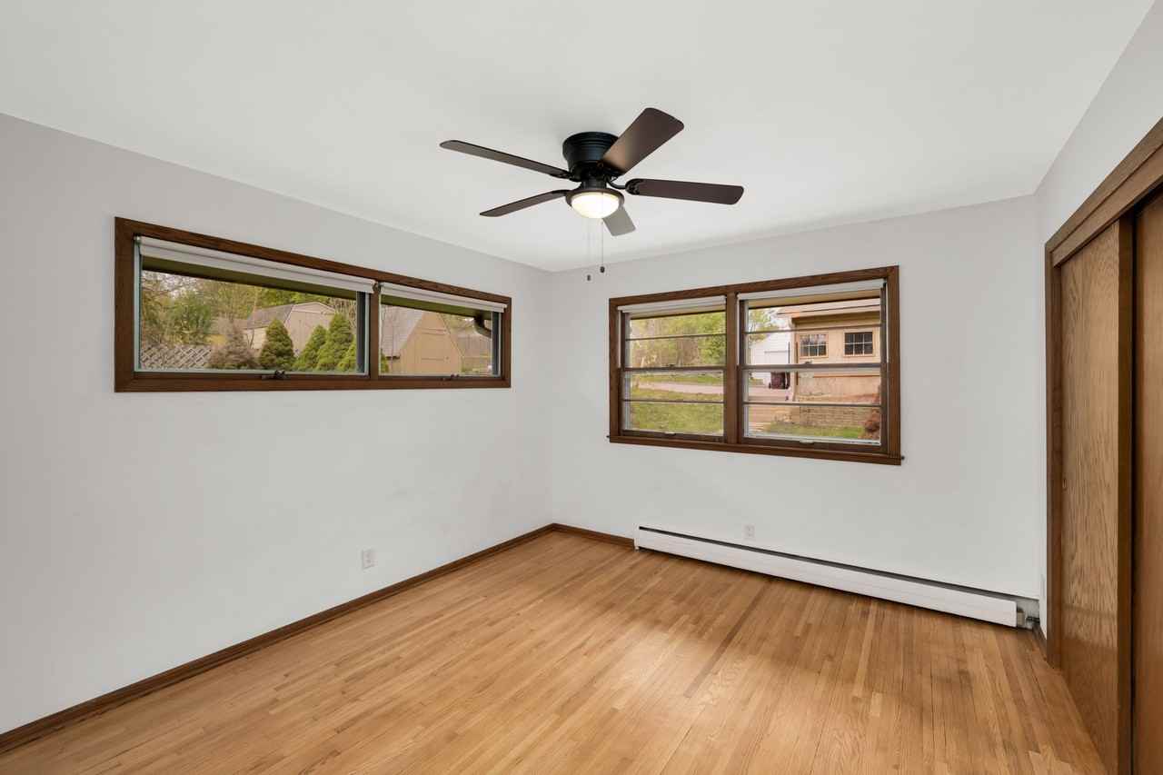 895 Humboldt Ave #MAIN - Photo 7 of 23