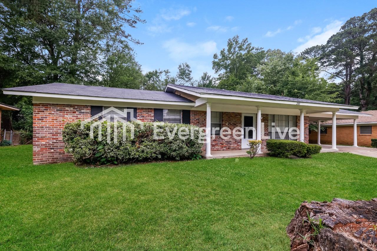 203 W Lisa Dr - Photo 2 of 15