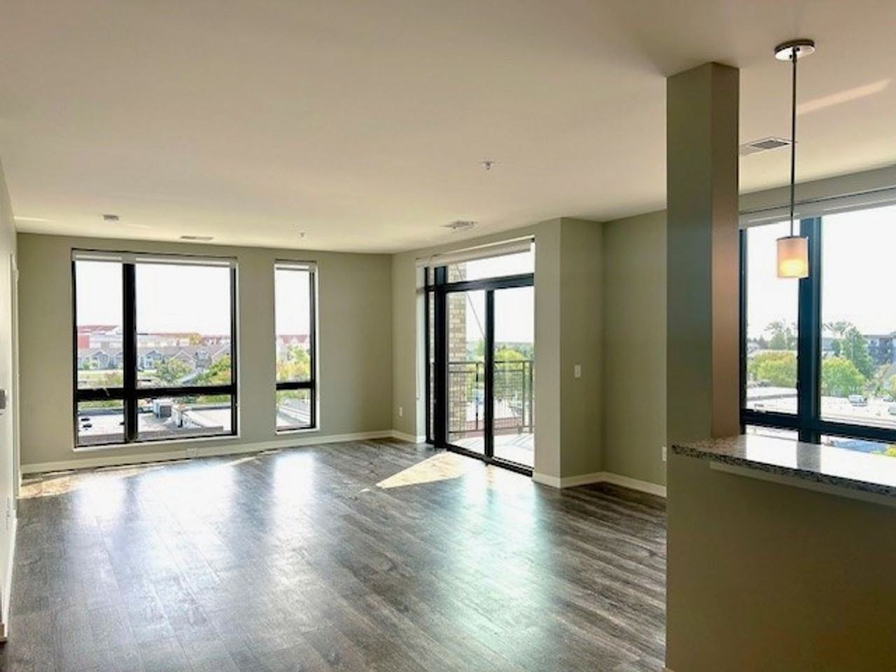 High Pointe Apartments - Photo 2 of 32